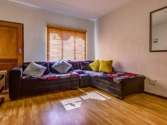 Townhouse for sale in East Rand