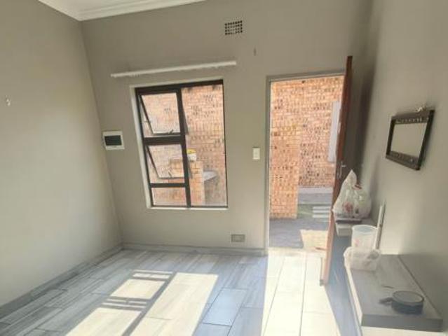 Townhouse for rent in Secunda, Govan Mbeki