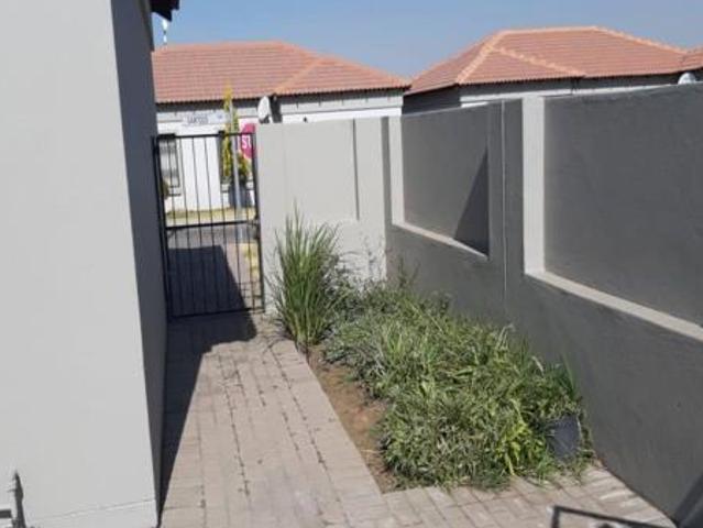 Townhouse for sale in Gert Sibande, Mpumalanga