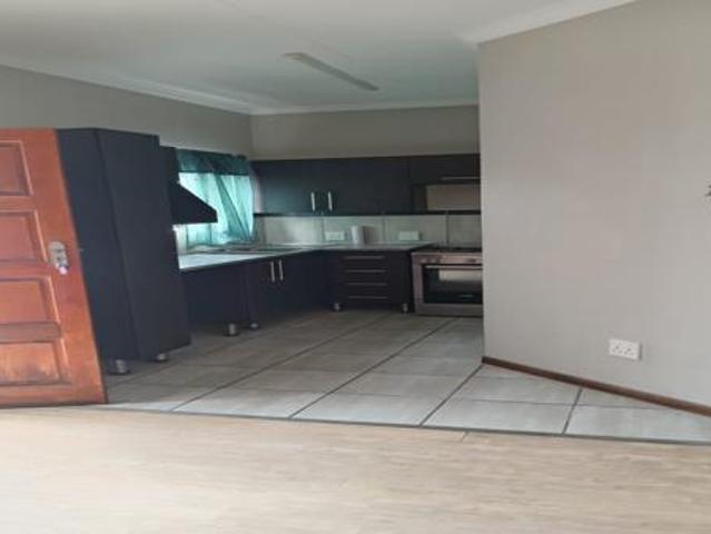 Townhouse for rent in Secunda, Govan Mbeki