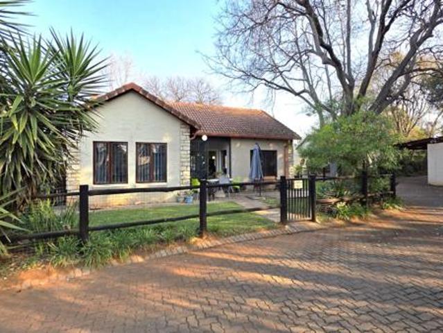 Townhouse for sale in North West