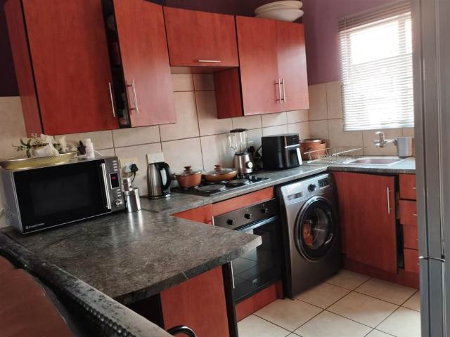 Townhouse for sale in Waterkloof, Gauteng