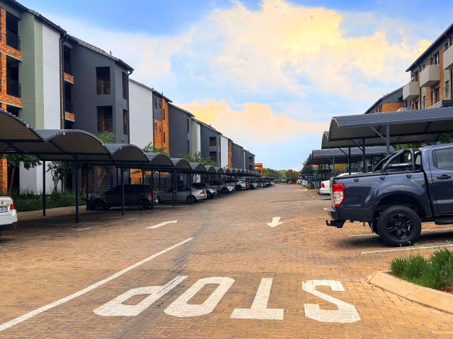 Townhouse for sale in Akasia, Gauteng