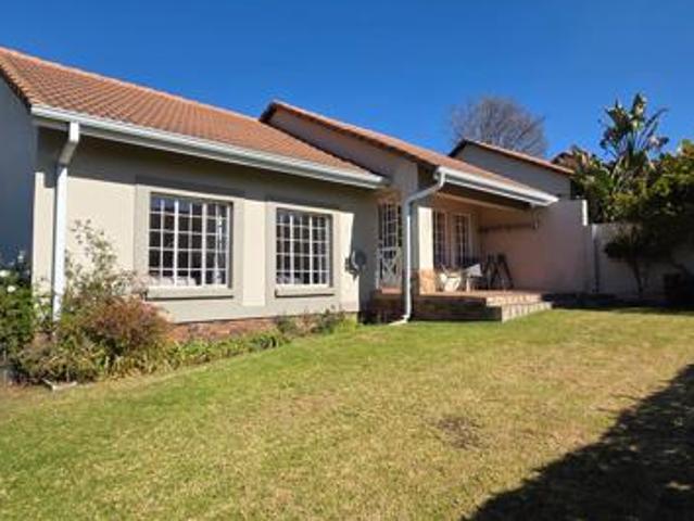 Townhouse for rent in Ekurhuleni, Gauteng