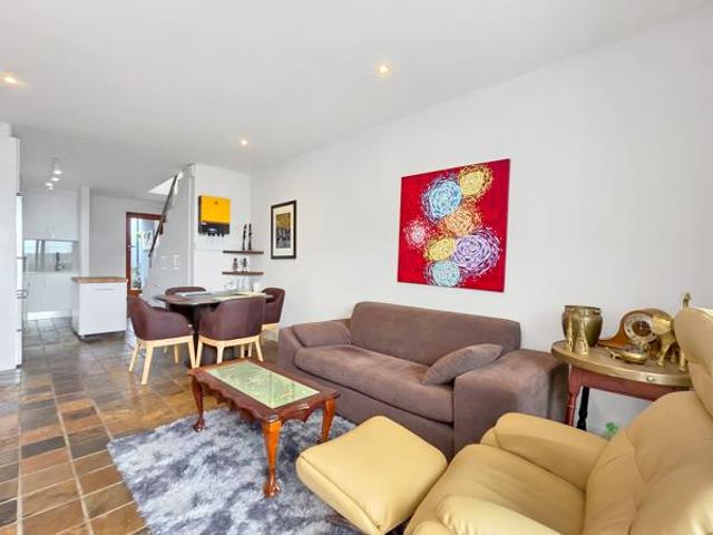 Townhouse for sale in Cape Town, Western Cape