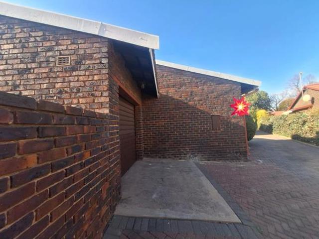 Townhouse for sale in Sedibeng, Gauteng
