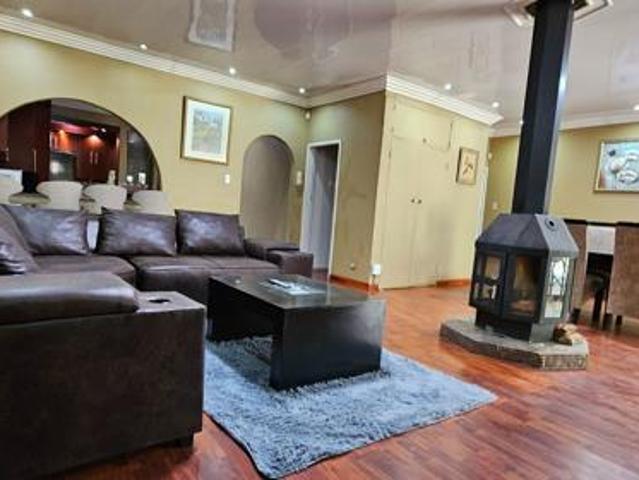 Townhouse for sale in Vereeniging, Emfuleni Local Municipality