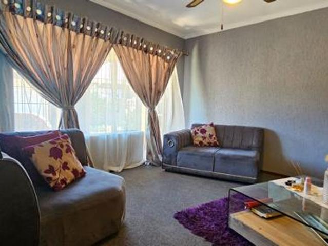 Townhouse for sale in Vereeniging, Emfuleni Local Municipality