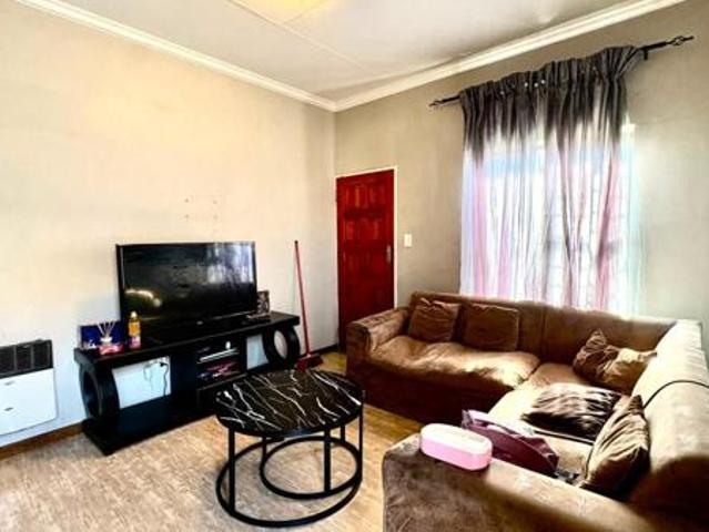 Townhouse for sale in Gert Sibande, Mpumalanga