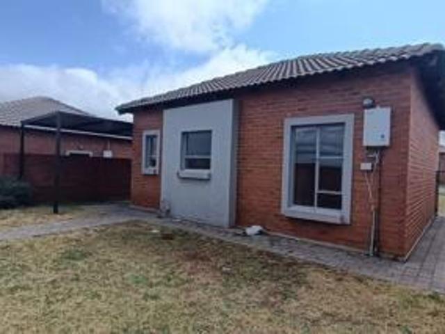 Townhouse for sale in Secunda, Govan Mbeki
