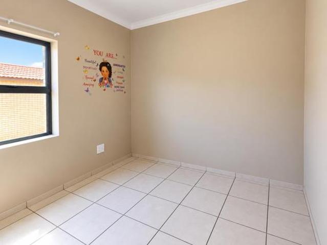 Townhouse for sale in Secunda, Govan Mbeki