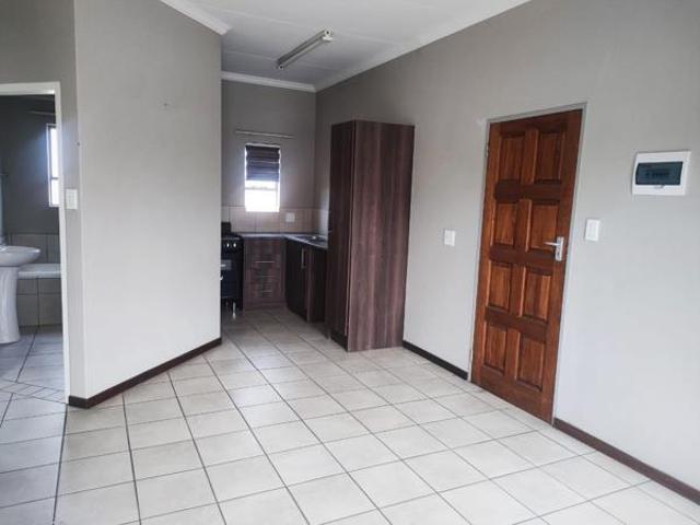 Townhouse for sale in Secunda, Govan Mbeki