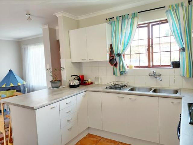 Townhouse for rent in Cape Town, City of Cape Town