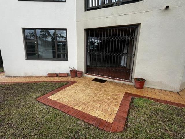 Townhouse for rent in Seaview, Kwazulu-natal