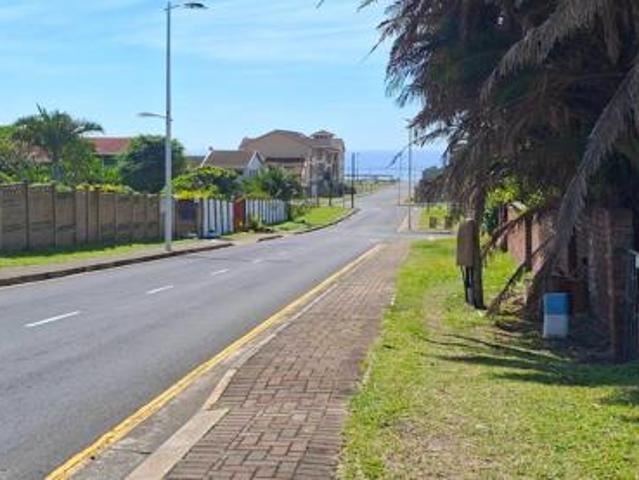 Townhouse for sale in Margate, Hibiscus Coast Local Municipality