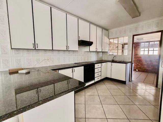 Townhouse for sale in Oranjeville, Free State