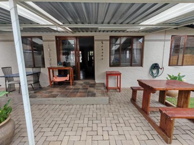 Townhouse for sale in Oranjeville, Free State