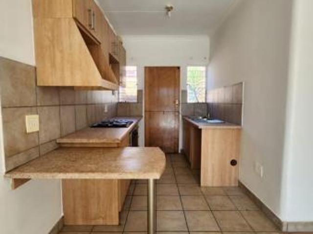 Townhouse for sale in Sasolburg, Metsimaholo Local Municipality