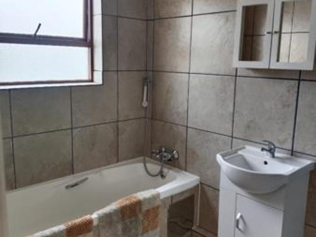Townhouse for sale in Oranjeville, Free State