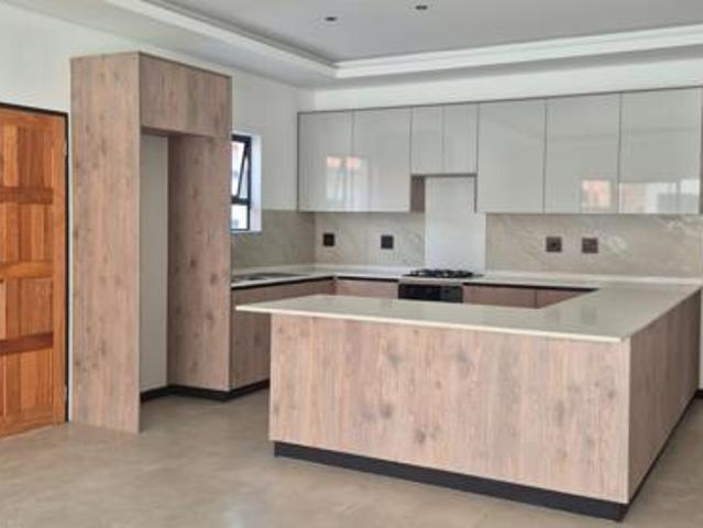 Townhouse for sale in Potchefstroom, Tlokwe Local Municipality