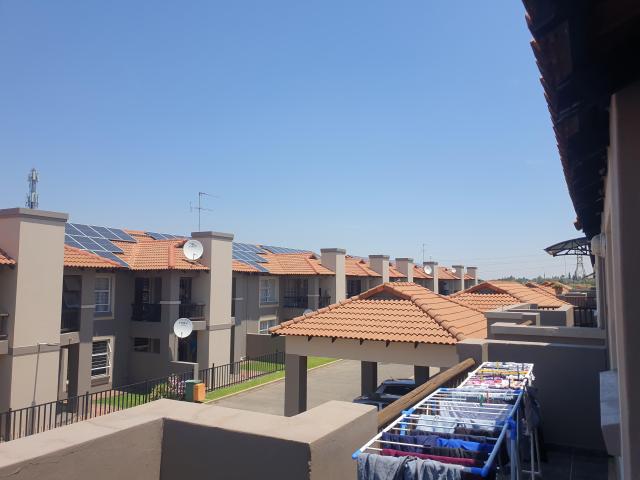Townhouse for rent in Ekurhuleni, Gauteng