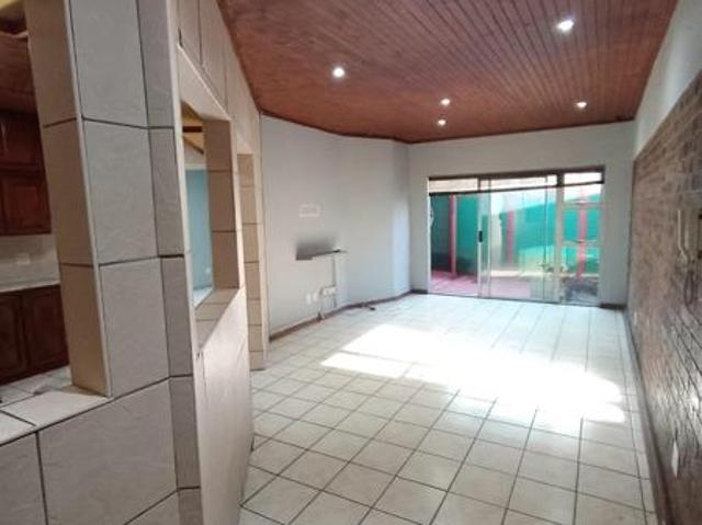 Townhouse for sale in Sedibeng, Gauteng