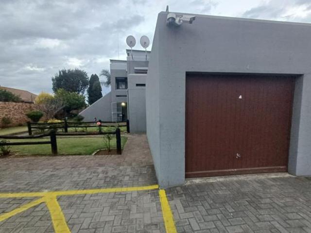Townhouse for sale in Sedibeng, Gauteng