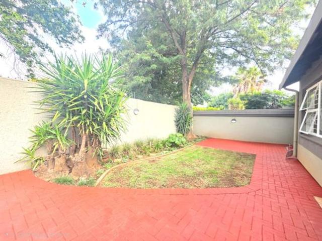 Townhouse for rent in Vanderbijlpark, Emfuleni Local Municipality