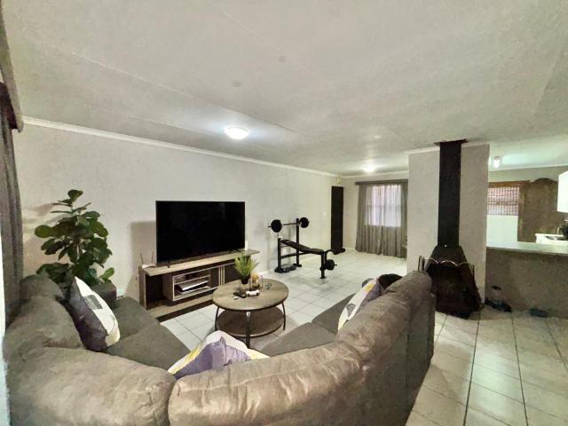 Townhouse for sale in Sedibeng, Gauteng