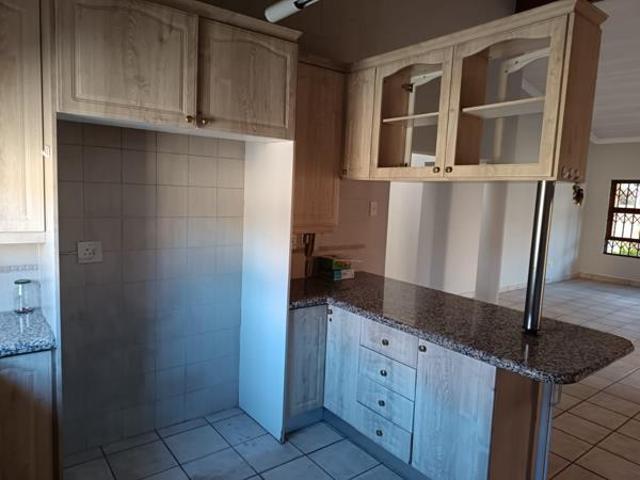 Townhouse for sale in Vanderbijlpark, Emfuleni Local Municipality