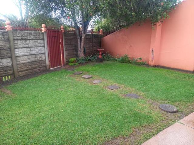Townhouse for sale in Sedibeng, Gauteng