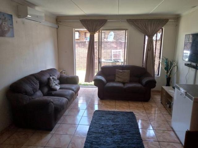 Townhouse for sale in UMhlathuze Municipality, Kwazulu-natal