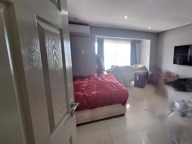 Townhouse for sale in Mount Moreland, Kwazulu-natal