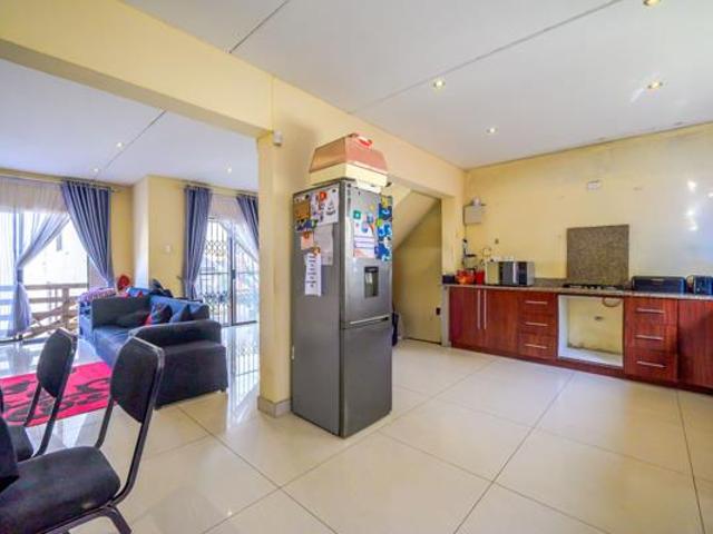Townhouse for sale in Mount Moreland, Kwazulu-natal