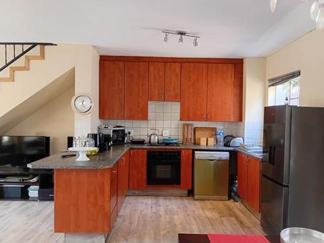 Townhouse for sale in Vosloorus, Gauteng
