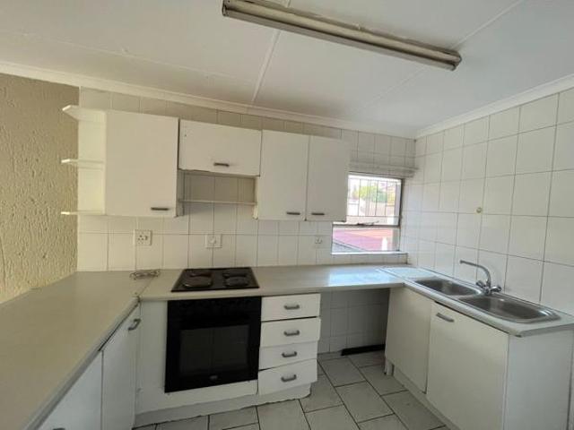 Townhouse for sale in Vosloorus, Gauteng