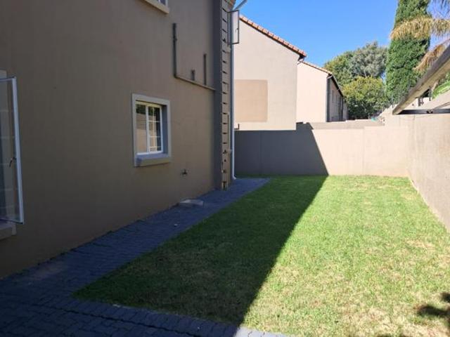 Townhouse for sale in Vosloorus, Gauteng