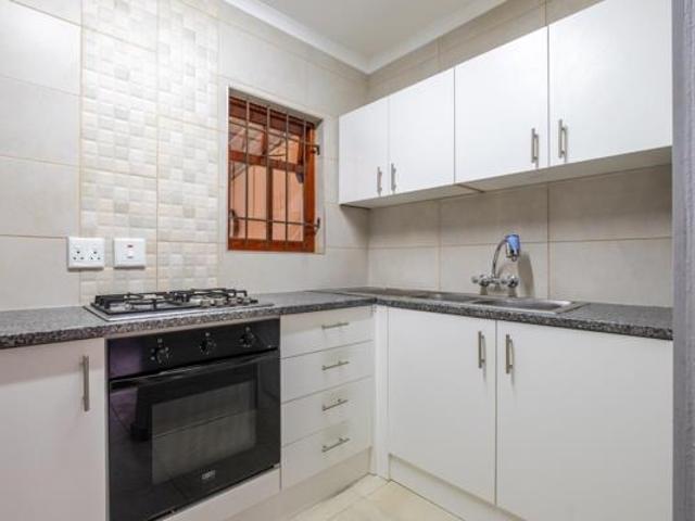 Townhouse for rent in Cape Town, Western Cape