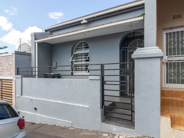 Townhouse for sale in Cape Town, Western Cape