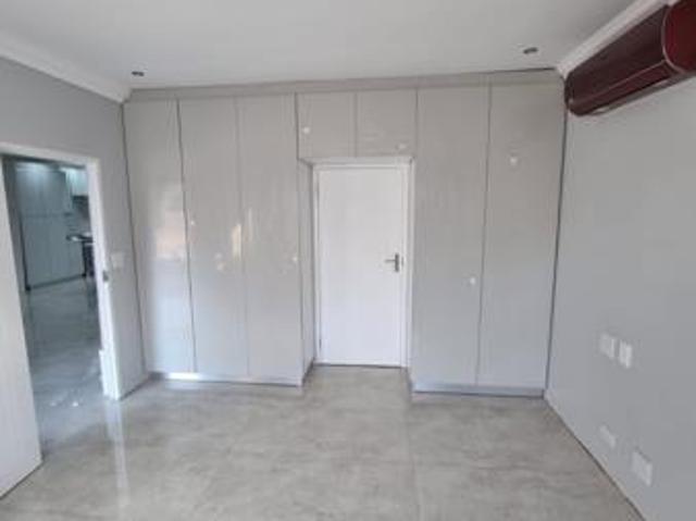 Townhouse for rent in Seaview, Kwazulu-natal
