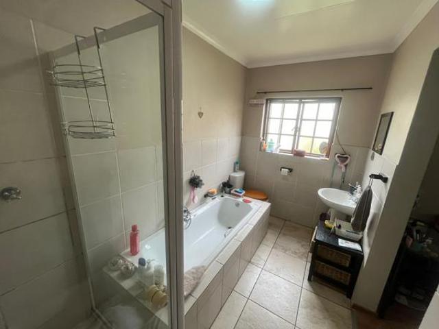 Townhouse for sale in Tlhabane, North West