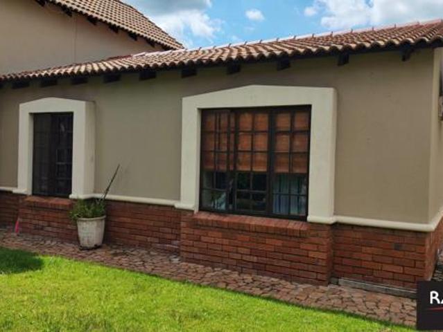 Townhouse for sale in Tlhabane, North West