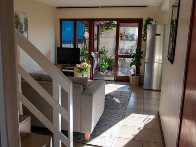 Townhouse for rent in Cape Town, Western Cape