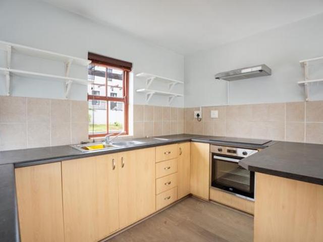 Townhouse for rent in Bergsig, Durbanville