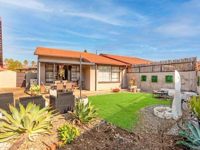 Townhouse for sale in Westonaria, Gauteng