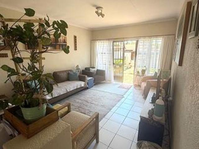 Townhouse for rent in West Rand Garden estates, Westonaria Local Municipality