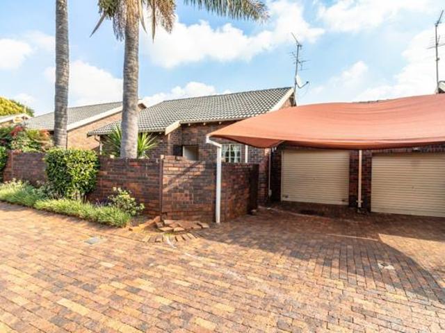 Townhouse for sale in Westonaria, Gauteng