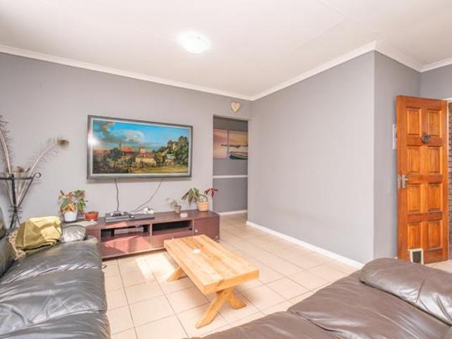 Townhouse for sale in Westonaria, Gauteng