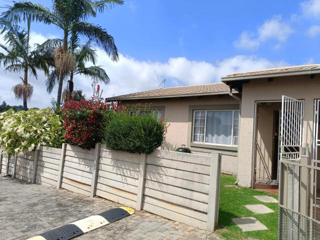 Townhouse for sale in Nooitgedacht, Gauteng