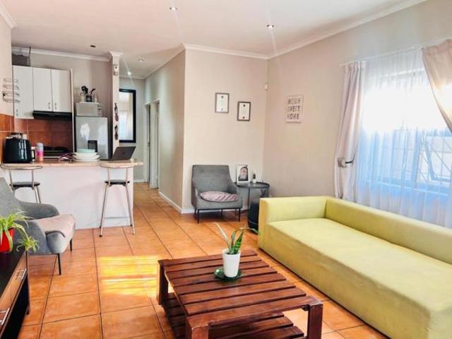 Townhouse for rent in Cape Town, Western Cape